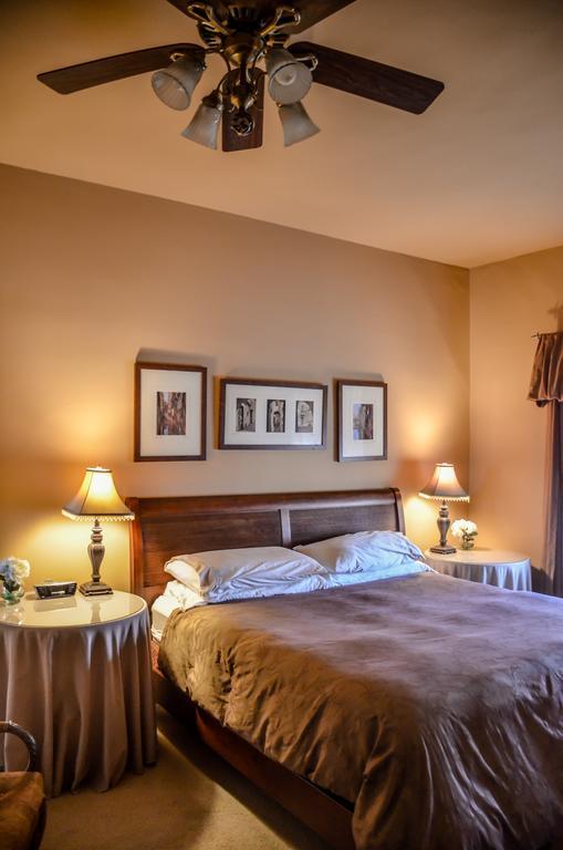 Inn At The Villa Indianapolis Exterior photo